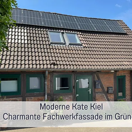 Moderne-kate-kiel Nabel * Kiel